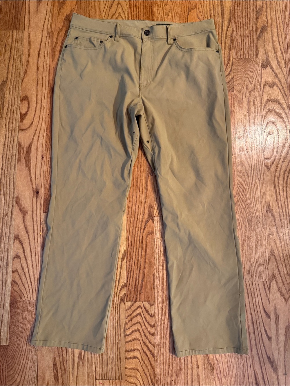 Orvis Men's Chinos in Khaki Green
